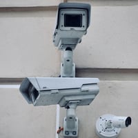 Installation étanche caméra de surveillance extérieur